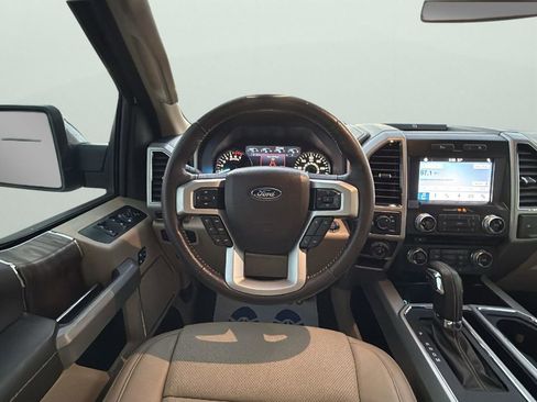 Used 2018 Ford F150 Lariat w/ Equipment Group 502A Luxury image 12