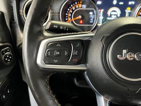 Certified 2022 Jeep Wrangler Unlimited Sahara image 33