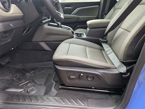 New 2026 Chevrolet Colorado ZR2 w/ Technology Package image 10