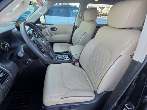 Used 2022 Nissan Armada Platinum w/ Captain's Chairs Package RWD image 19