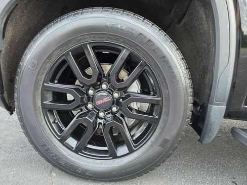 Used 2022 GMC Sierra 1500 Elevation AWD/4WD image 8