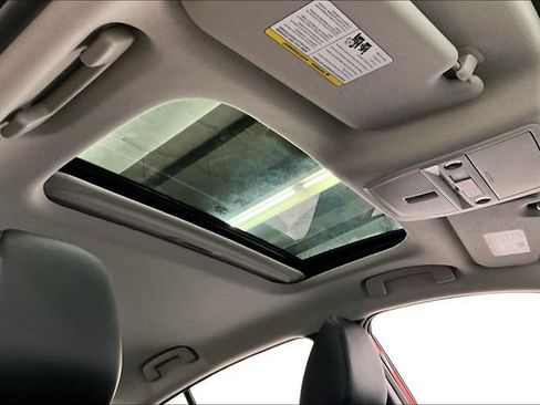New 2026 Nissan Sentra SR w/ SR Premium Package FWD image 34