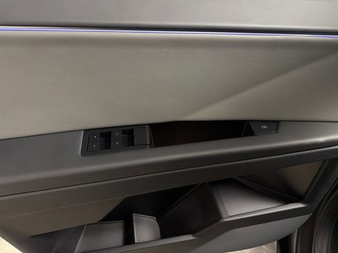 Used 2025 Tesla Cybertruck AWD Crew Cab image 48