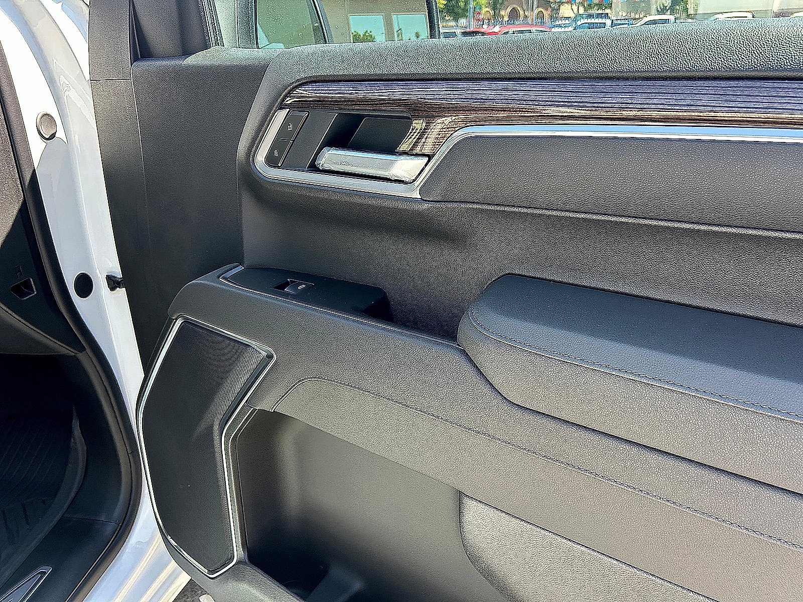 New 2026 Chevrolet Silverado 1500 RST w/ Z71 Off-Road Package AWD/4WD image 28