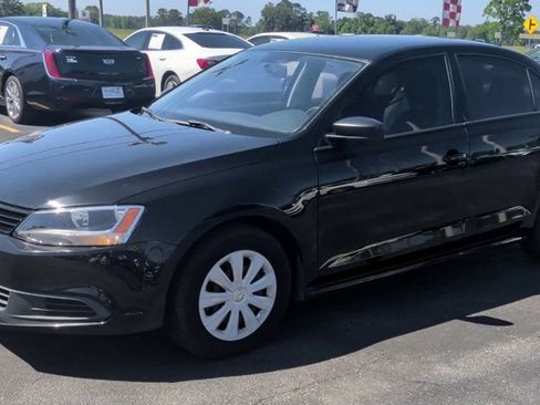 Used 2014 Volkswagen Jetta S FWD image 4