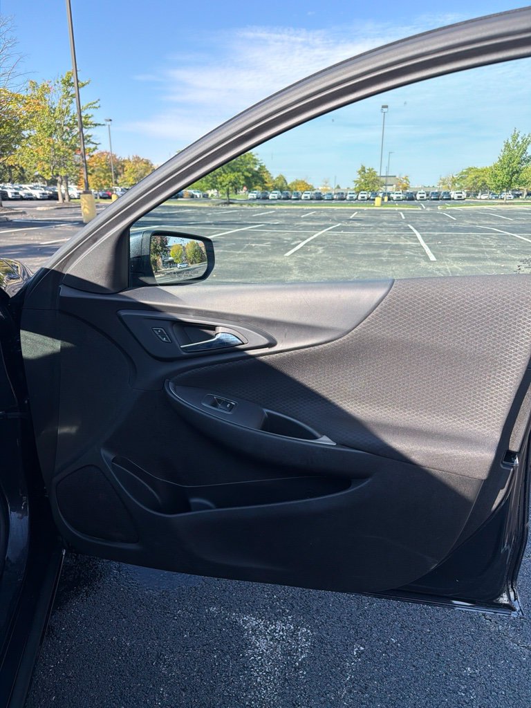 Used 2023 Chevrolet Malibu LT FWD image 26
