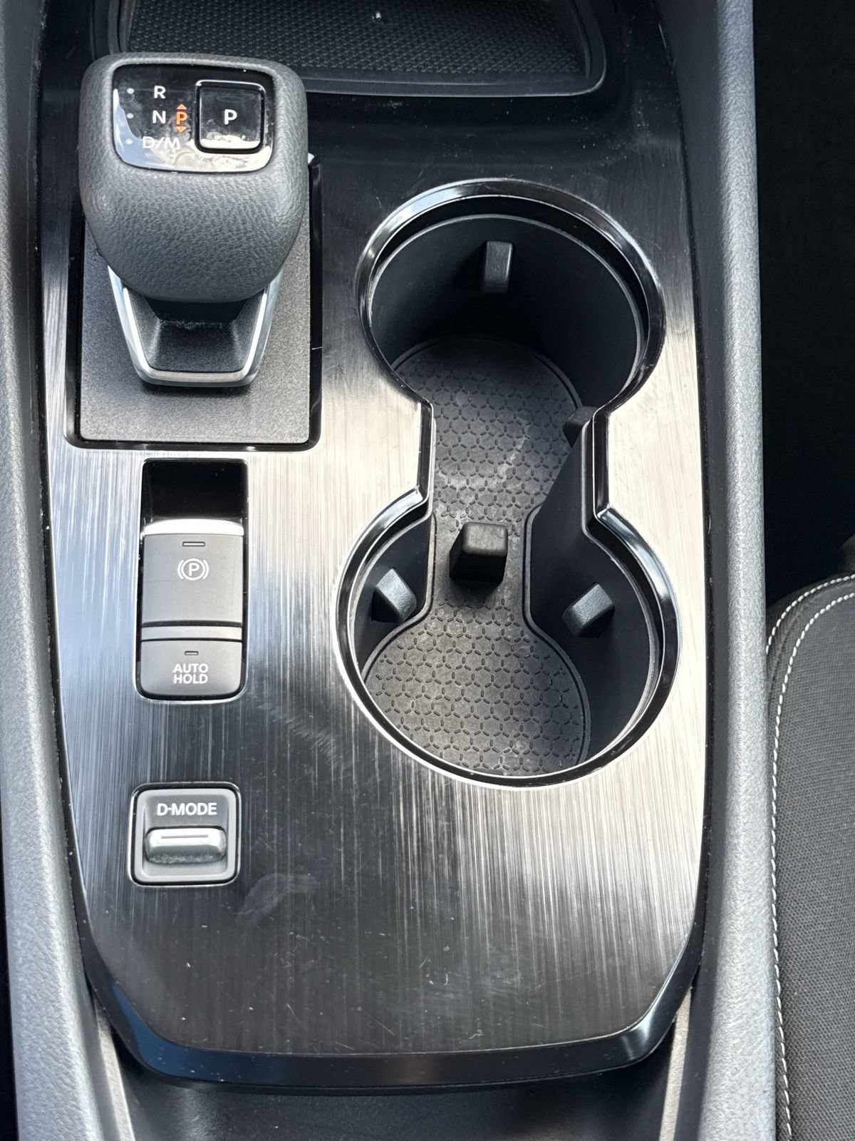 Used 2025 Nissan Rogue S FWD image 26