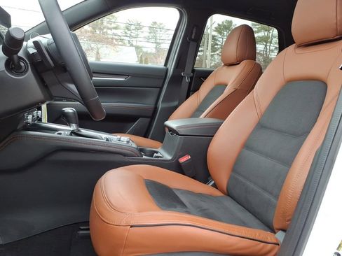 Certified 2025 MAZDA CX-5 Carbon Edition image 11