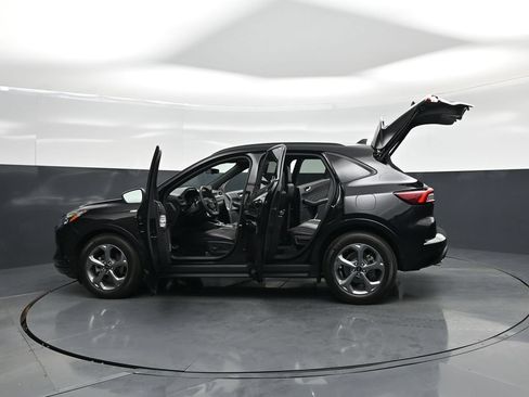 Used 2023 Ford Escape ST-Line w/ Tech Pack #1 FWD image 33