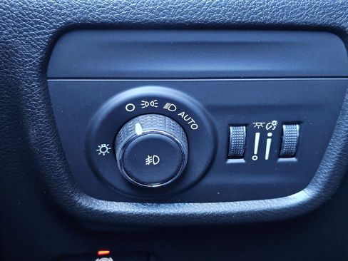 New 2025 Jeep Grand Cherokee Limited image 19