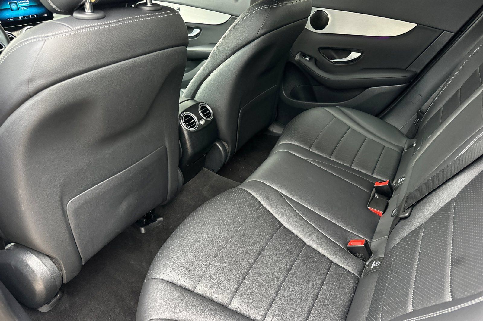 Used 2022 Mercedes-Benz GLC 300 image 11