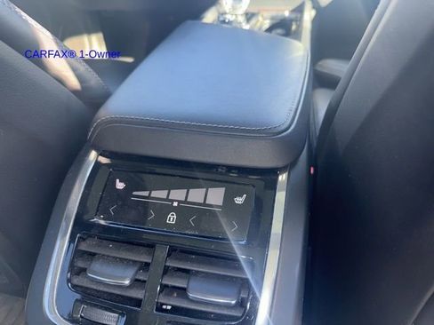 Used 2023 Volvo XC60 B5 Ultimate w/ Climate Package image 6