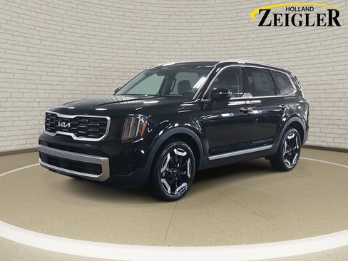New 2025 Kia Telluride S image 1