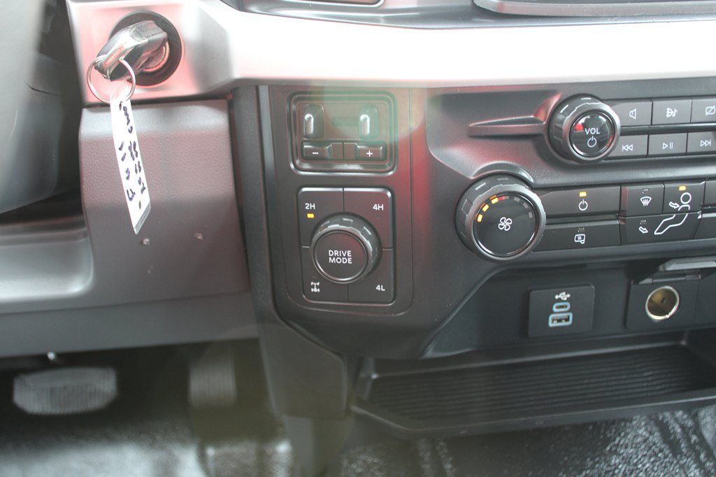 Used 2024 Ford F250 XL w/ XL Chrome Package AWD/4WD image 25