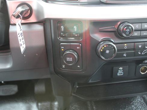 Used 2024 Ford F250 XL w/ XL Chrome Package AWD/4WD image 25