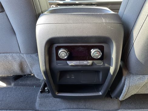 New 2026 Chevrolet Traverse LT image 31