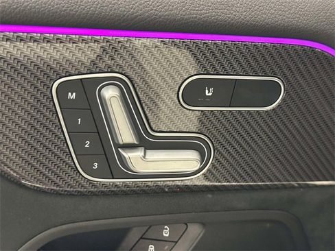 Certified 2022 Mercedes-Benz GLA 250 4MATIC image 13