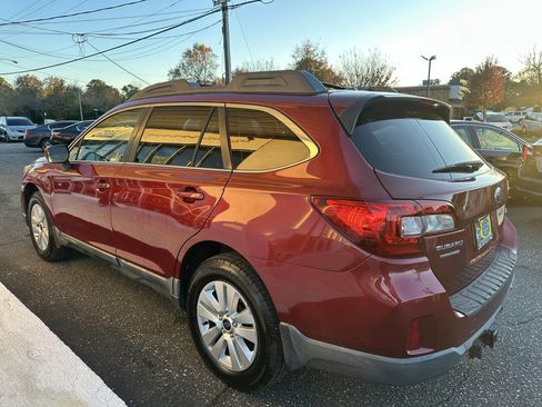 Used 2015 Subaru Outback 2.5i Premium image 3