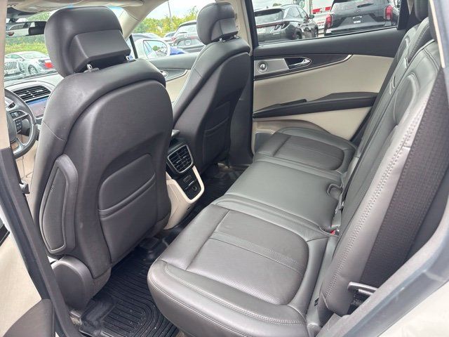 Used 2020 Lincoln Nautilus Reserve w/ Equipment Group 202A AWD/4WD image 12