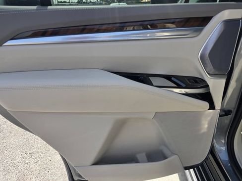 New 2026 Cadillac Escalade Platinum Sport AWD/4WD image 15