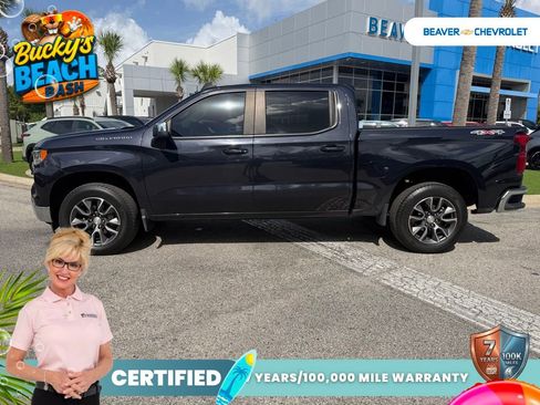 Used 2022 Chevrolet Silverado 1500 LT AWD/4WD image 7