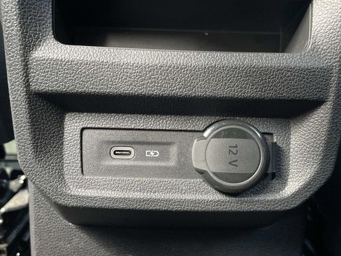 Used 2021 Volkswagen Tiguan SE R-Line w/ 3rd Row Seat Package image 14