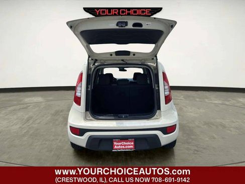 Used 2012 Kia Soul FWD image 8