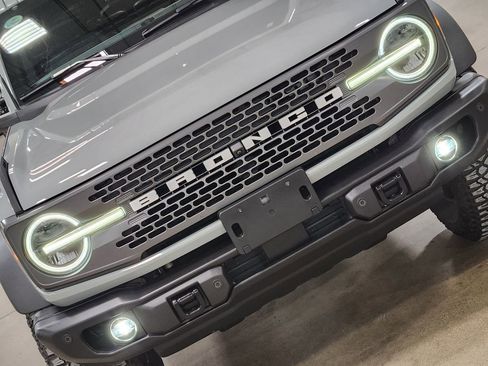 Used 2022 Ford Bronco Badlands w/ Sasquatch Package image 19