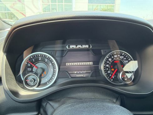 Used 2019 RAM 1500 Big Horn AWD/4WD image 10