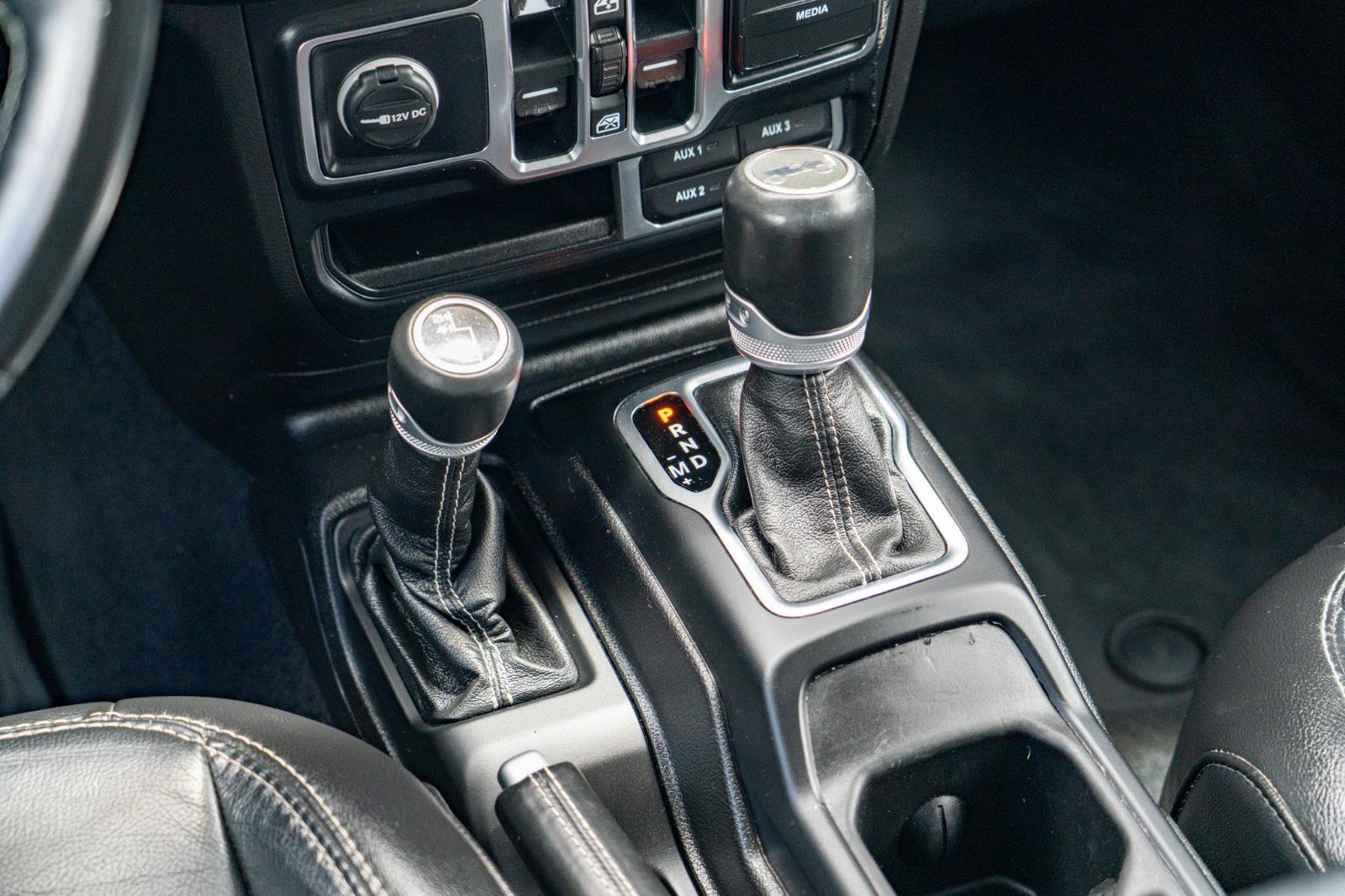 Used 2020 Jeep Wrangler Unlimited Sahara AWD/4WD image 29