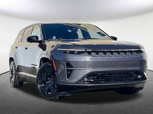 Used 2024 Jeep Wagoneer Launch Edition image 2