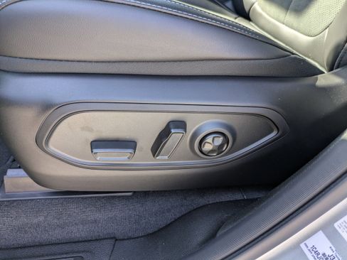 New 2026 Jeep Grand Cherokee Altitude RWD image 11