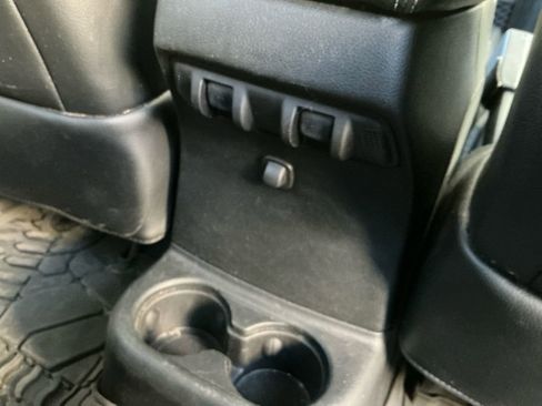 Used 2017 Jeep Wrangler Unlimited Rubicon image 20