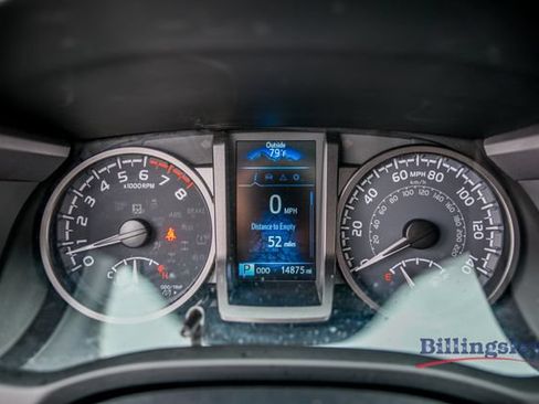 Used 2023 Toyota Tacoma TRD Off-Road w/ Technology Package AWD/4WD image 9