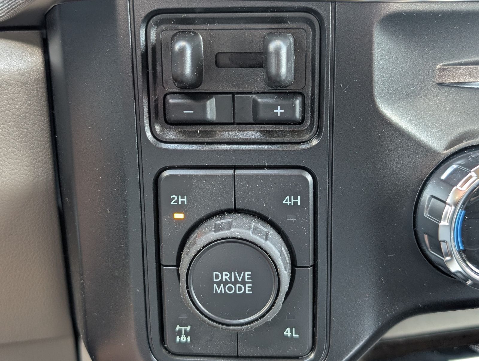 New 2026 Ford F350 Platinum w/ Platinum Plus Package AWD/4WD image 25