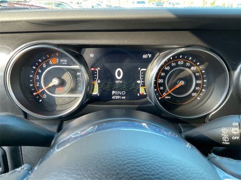Used 2021 Jeep Wrangler Unlimited Sahara image 19