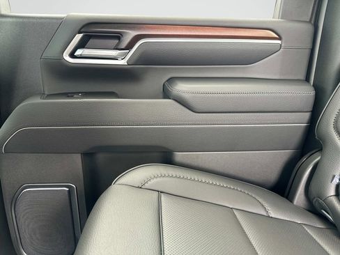 New 2025 GMC Sierra 2500 Denali w/ Technology Package image 18