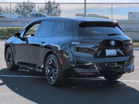 Used 2025 BMW iX M60 image 8