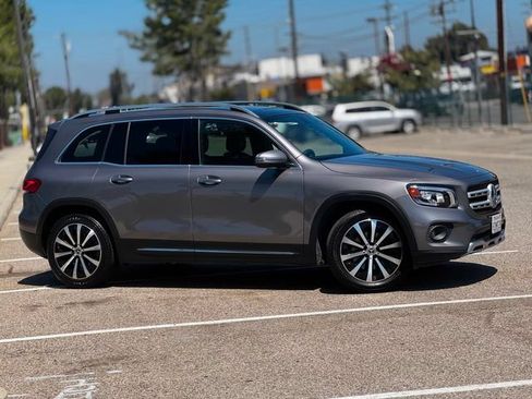 Used 2021 Mercedes-Benz GLB 250 image 4
