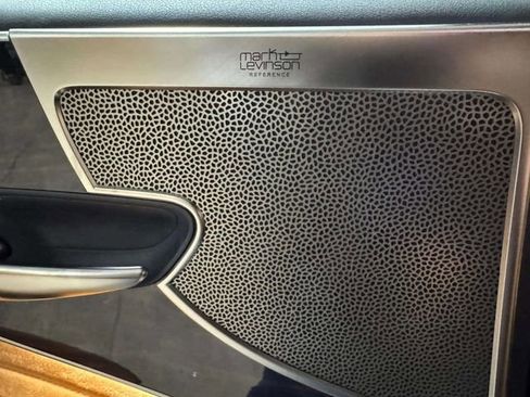 Used 2024 Lexus LS 500 AWD w/ Interior Upgrade Package image 25