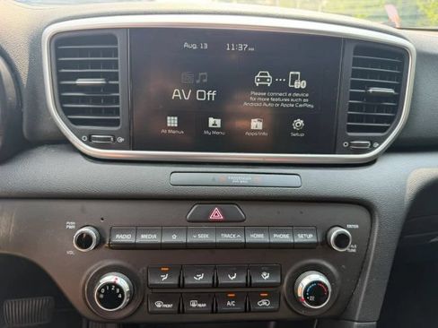Used 2021 Kia Sportage LX AWD/4WD image 16