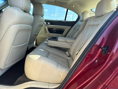 Used 2013 Lincoln MKS AWD image 9