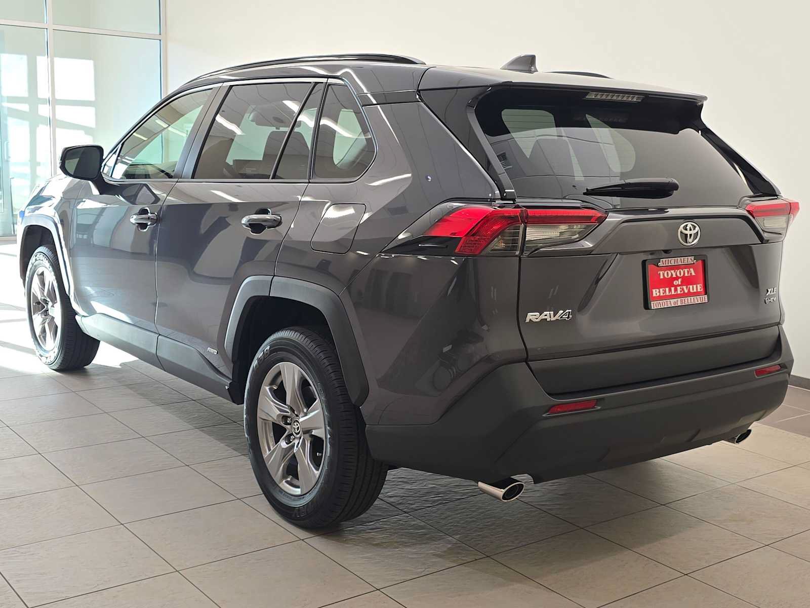 Certified 2025 Toyota RAV4 XLE w/ Convenience Package AWD/4WD image 4