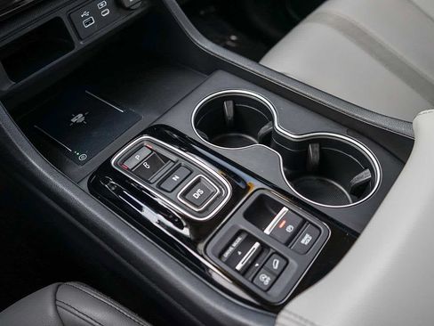 Used 2023 Honda Pilot Touring image 27