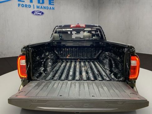 Used 2025 GMC Canyon Elevation image 27