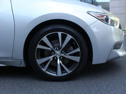 Used 2017 Nissan Maxima 3.5 SL FWD image 4