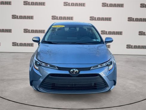 Used 2025 Toyota Corolla LE image 8
