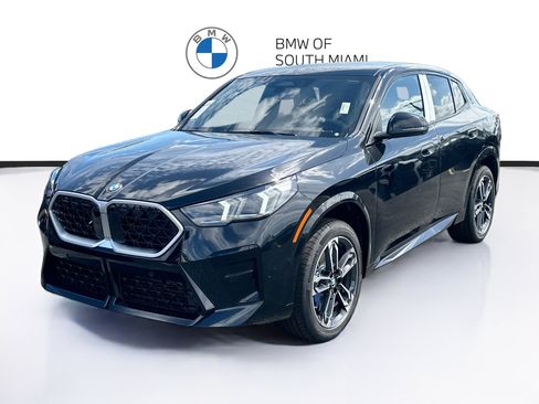 New 2026 BMW X2 xDrive28i w/ Technology Package AWD/4WD image 3