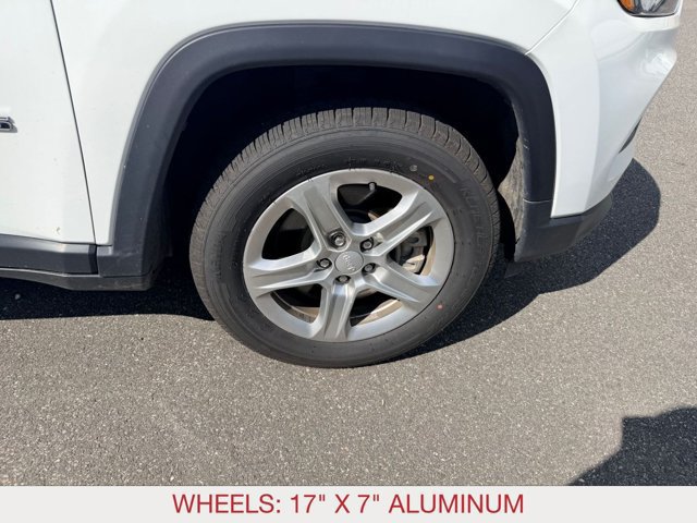 Used 2024 Jeep Compass Latitude AWD/4WD image 8
