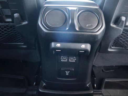 Used 2018 Jeep Wrangler Unlimited Rubicon AWD/4WD image 44